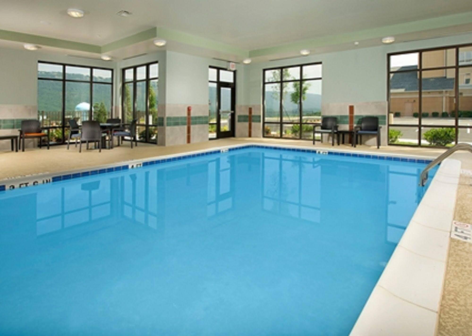 Hampton Inn Suites Flagstaff East Ngoại thất bức ảnh